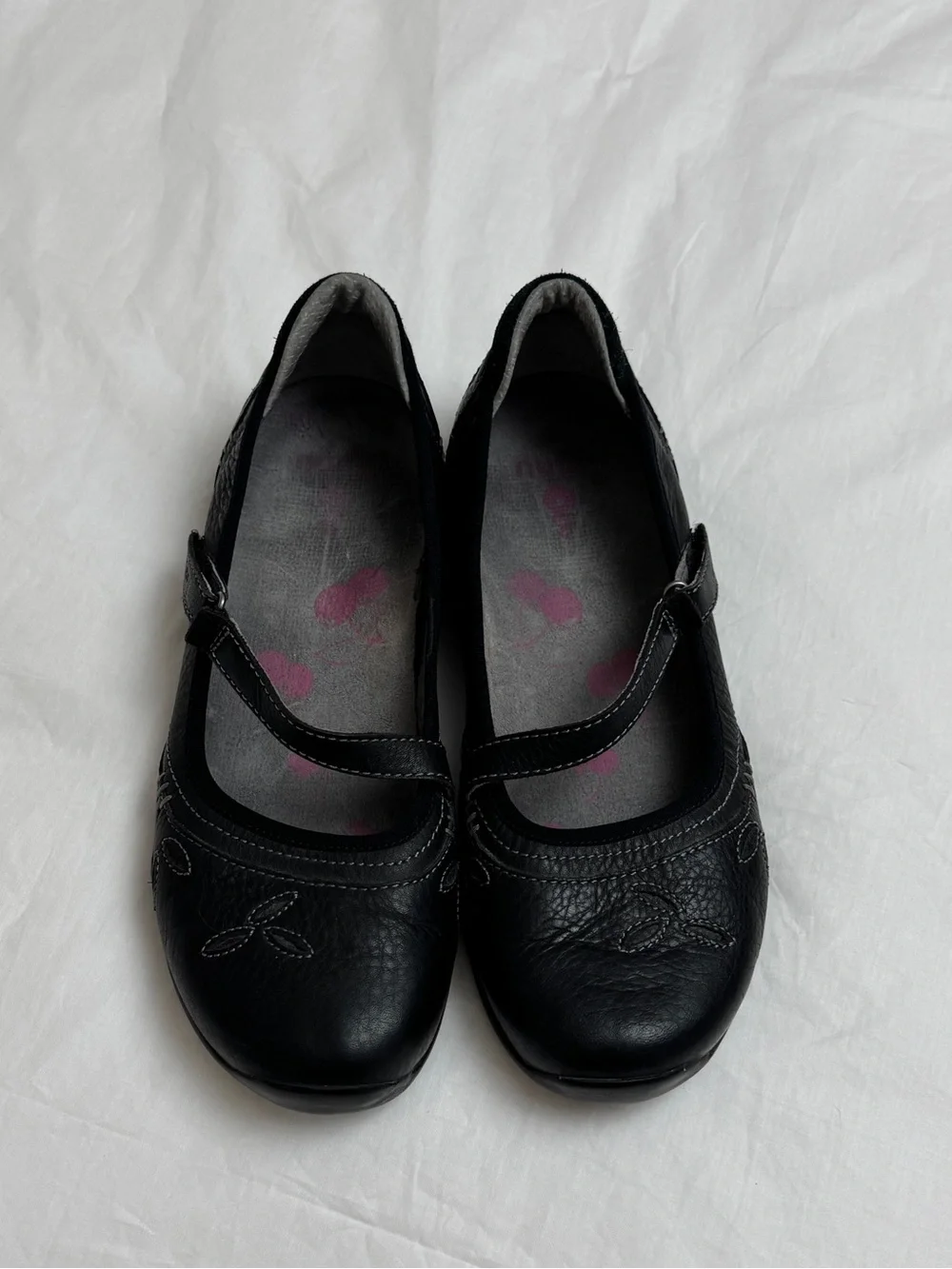 Whimsical Ahnu Black Leather Mary Jane Ballet Flats Size 8 Y2K